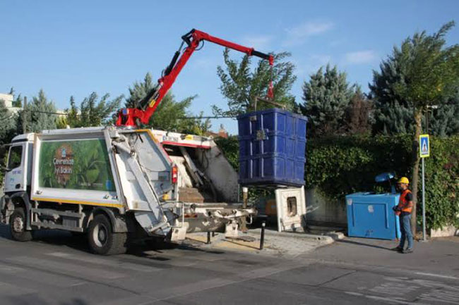 vinçli çöp araçları, vinçli çöp arabaları, çöp araçları bakım onarım, otomasyonlu çöp arabası servisi, çöp arabası tamiri, çöp arabası, otomasyonlu çöp araçları, çaça, tamir bakım, servis, onarım, yedek parça, 7/24 servis, arıza tespit